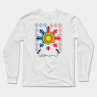 Philippine Sun / Philippine Swords (Ginunting) / Baybayin word Sanghaya (Dignity) Long Sleeve T-Shirt